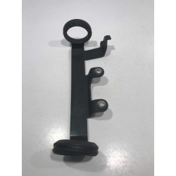 Left headlight bracket...