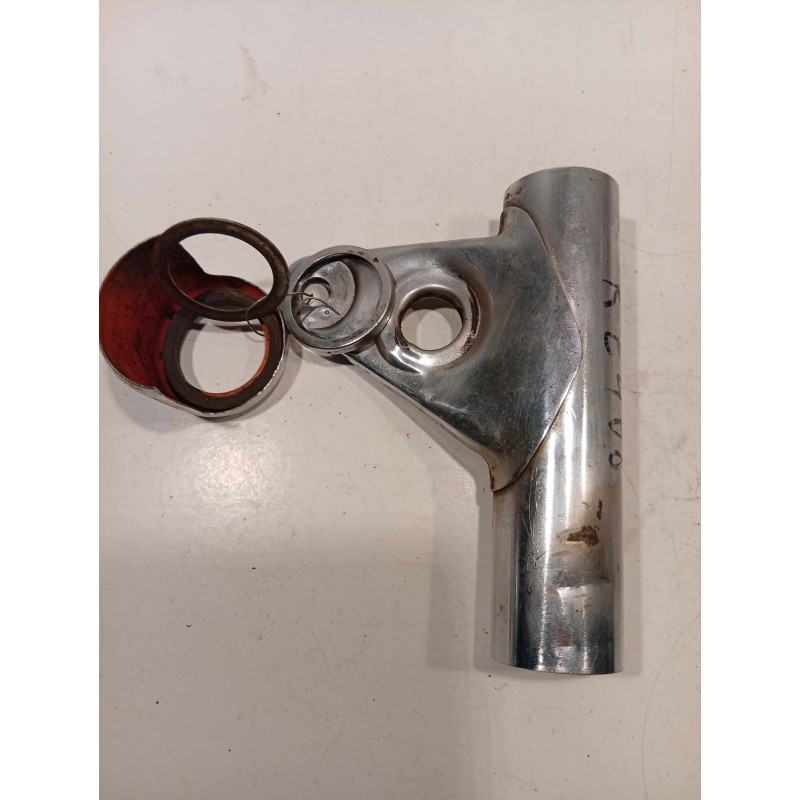 Soporte óptica izquierda Kawasaki KZ400 /440.