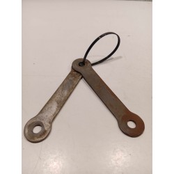 Soporte tambor freno trasero Sanglas 400F.