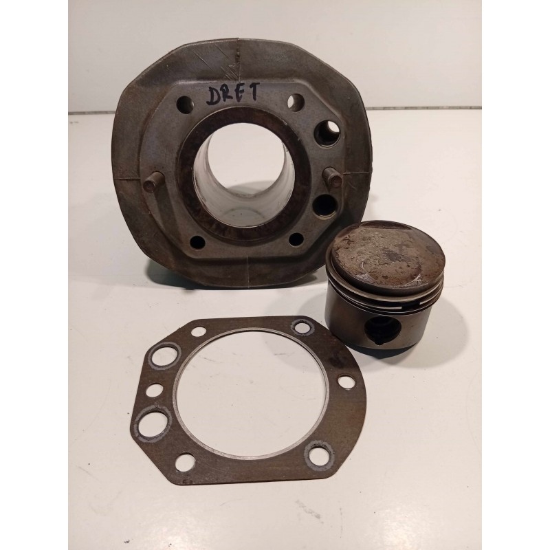 Cilindro y pistón derecho BMW R45.