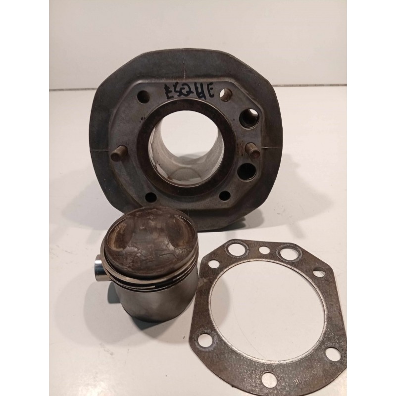 Cilindro y pistón izquierdo BMW R45.