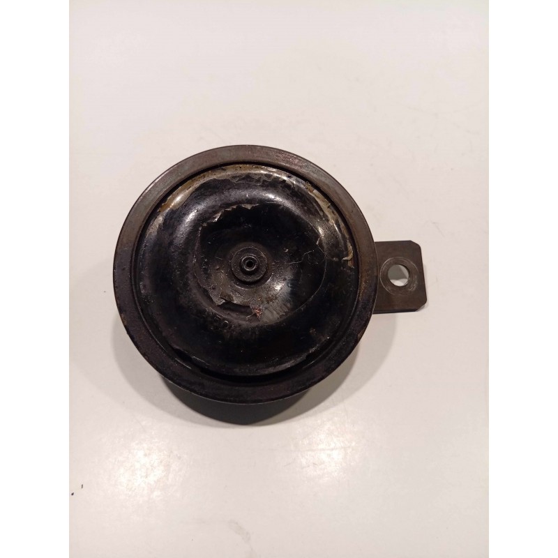 Horn for Honda VFR 750.
