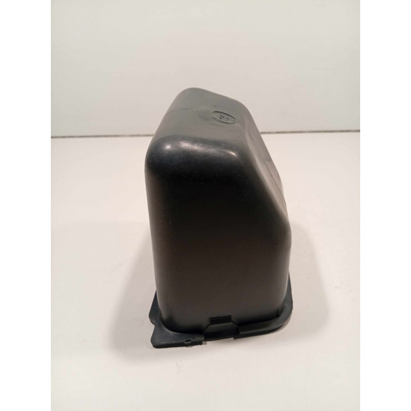 Caja herramientas Vespa V50/75/125.