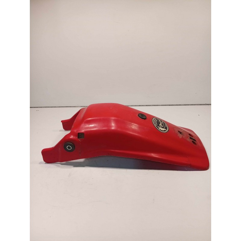 Guardabarros trasero con soporte Honda XL 200R.