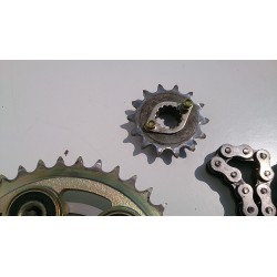 Rear sprocket, chain sprocket and chain Ducati 748S