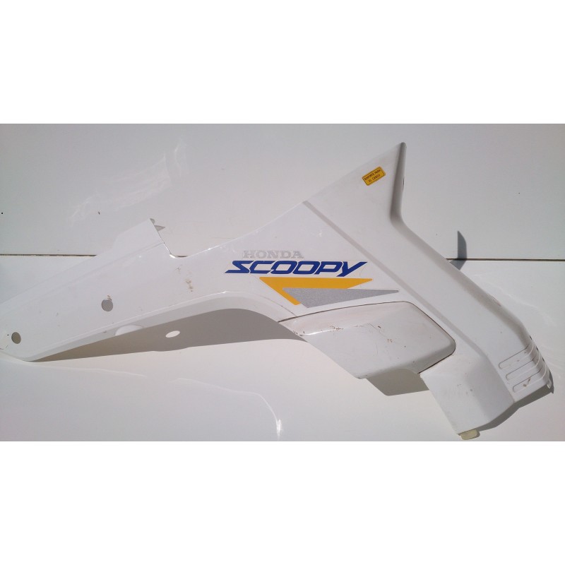 Right side cover Honda Scoopy SH75